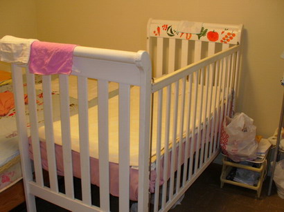 baby crib2.JPG