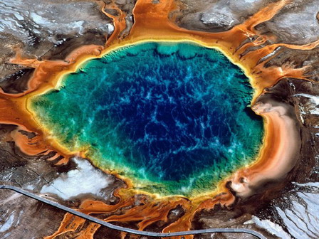 Yellowstone_National_Park_002.jpg