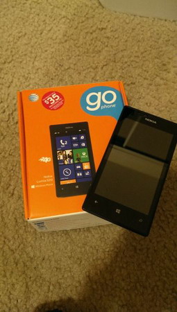 15. 近全新Nokia Lumia 520 