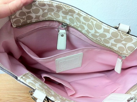 coach purse 3. inside.JPG